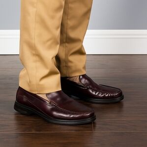 Cole Haan X Nike Air Collab 9.5 Burgundy Loafers Slipon with Nike Air Technology